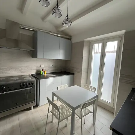 펜션 Tibur House *