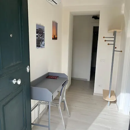 펜션 Tibur House *